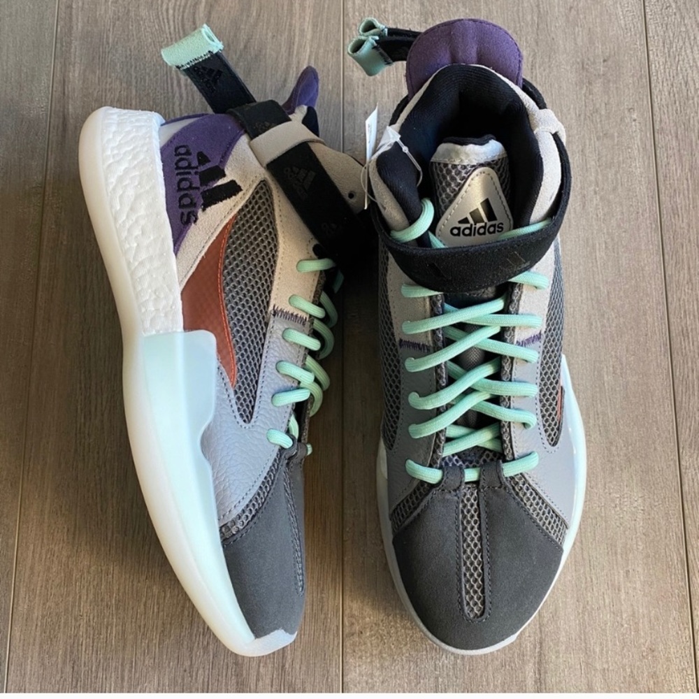 NWT Adidas Posterize